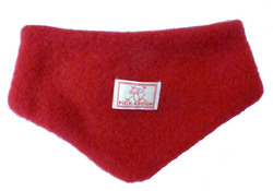 Dreieckstuch aus Schurwolle-Fleece von Pickapooh, rot, 2